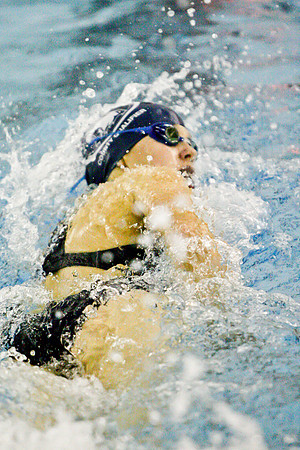 KLM_DHS Swim_01202011-100