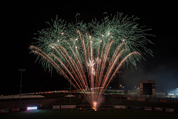 Fireworks_07042014_KarlLMoore-17