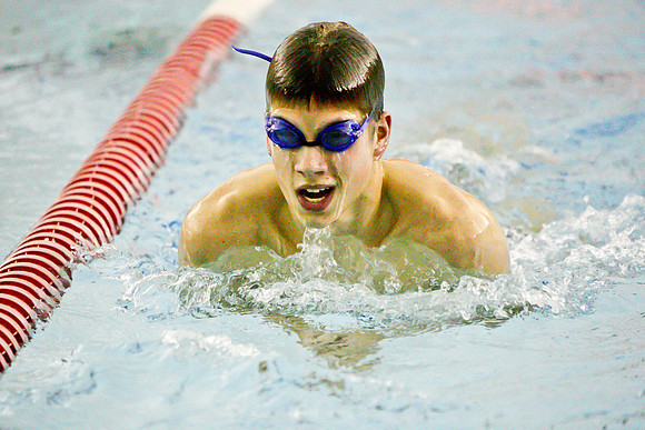 KLM_DHS Swim_01202011-095