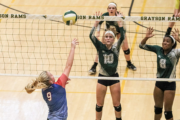 PRVolleyball_10112017_KarlLMoore-68