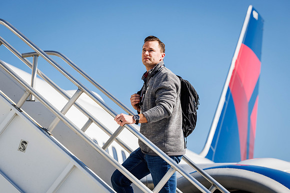 AF_20241116_PartnerFlyaway_KM-153