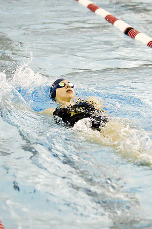 KLM_DHS Swim_01202011-015