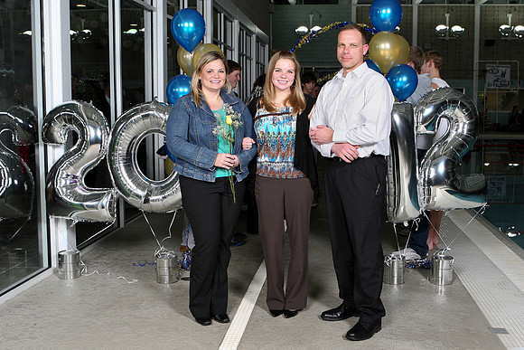 KLM_DHS Swim_01202011-006