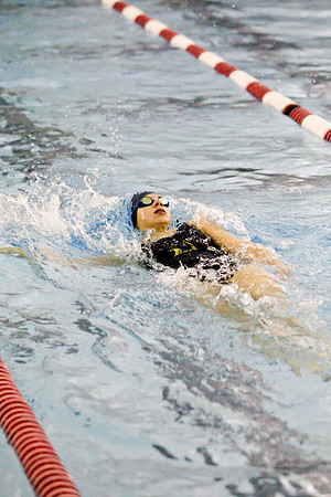 KLM_DHS Swim_01202011-016
