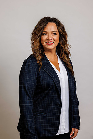 Headshots_05152024_MooreshotsLLC-96