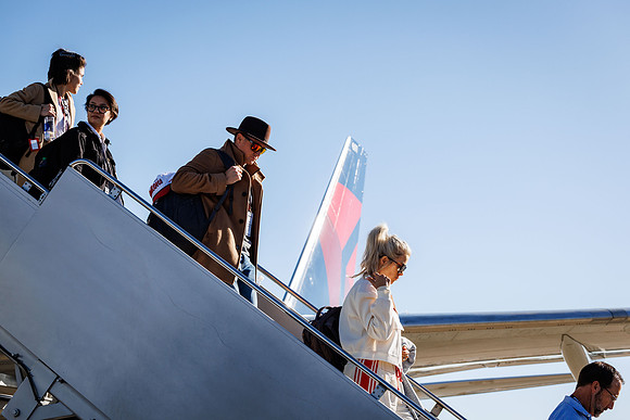 AF_20241116_PartnerFlyaway_KM-266