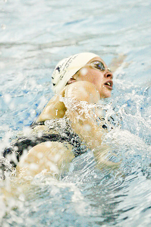 KLM_DHS Swim_01202011-103