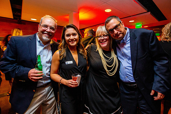 PHGHoliday_12052019_KarlLMoore-82
