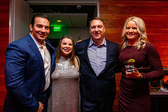 PHGHoliday_12052019_KarlLMoore-56