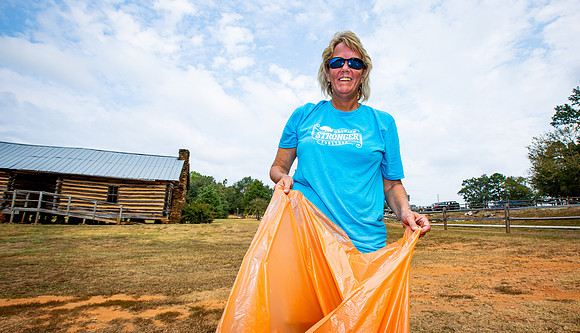 JMFAMILY_20190928_HurricaneShoalsParkCleanUp_SB1_2960