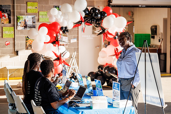 HandsOnATL_09262022_KarlLMoore-6