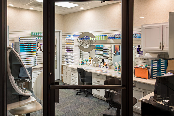 PCEyeCenter_07232018_KarlLMoore-6
