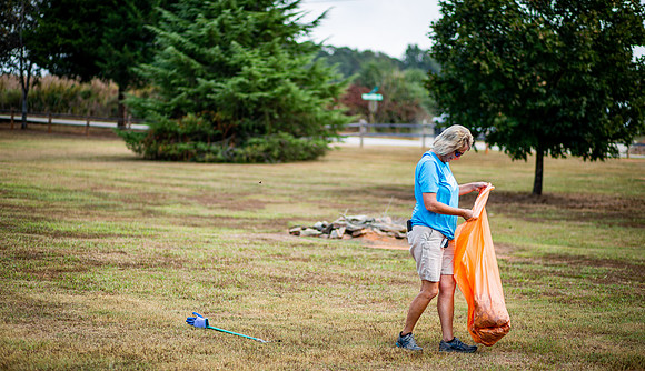 JMFAMILY_20190928_HurricaneShoalsParkCleanUp_SB2_2365