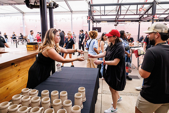 ATLUTD_20240622_Flyaway_KM-350