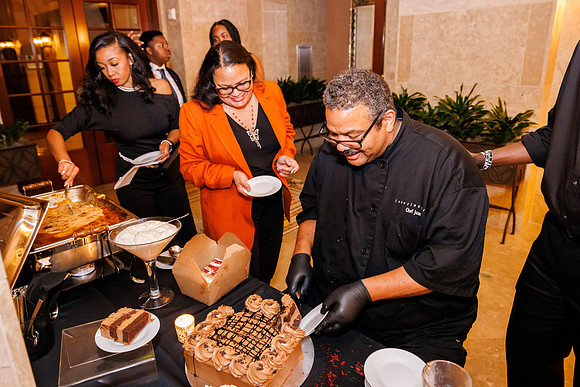 CelebrationDinner_10042022_KarlLMoore-111