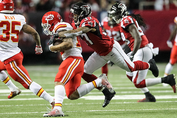 Falcons_12042016_KarlLMoore-11