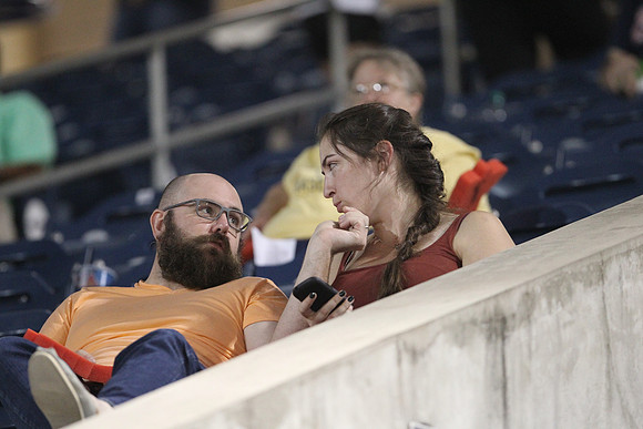Fans_09102016_KarlLMoore-2