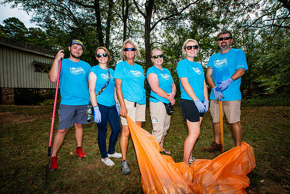 JMFAMILY_20190928_HurricaneShoalsParkCleanUp_SB1_3094
