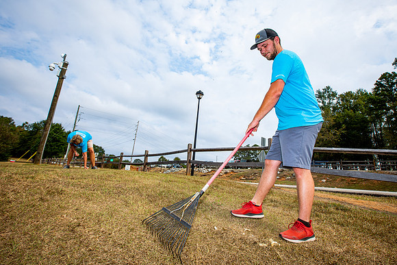 JMFAMILY_20190928_HurricaneShoalsParkCleanUp_SB1_2921
