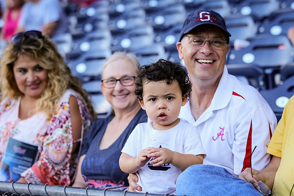 Fans_07072017_KarlLMoore-1