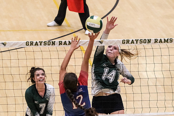 PRVolleyball_10112017_KarlLMoore-73