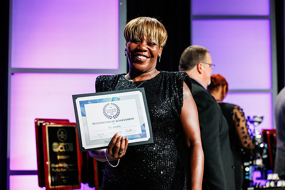 AwardsGala_07292022_KarlLMoore-391