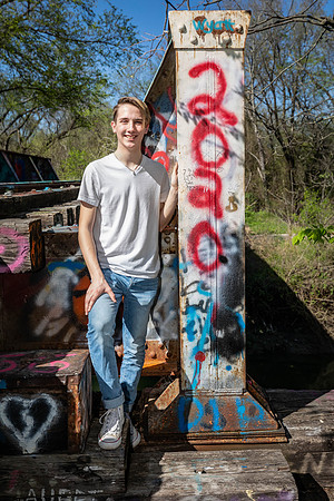 SeniorShoot03242020-28