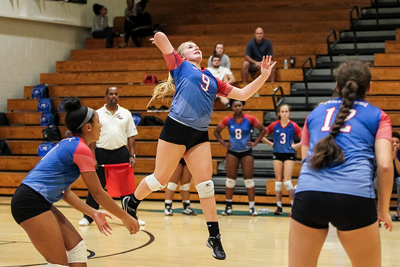 PRVolleyball_10112017_KarlLMoore-23
