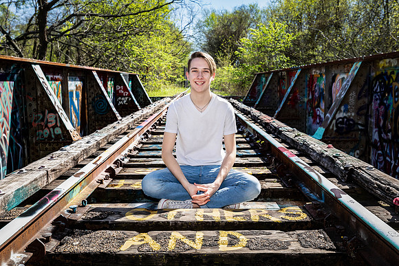 SeniorShoot03242020-27