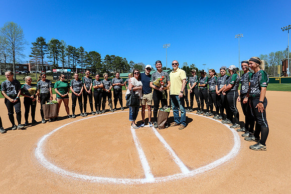 SrSoftball_04022017_KarlLMoore-15