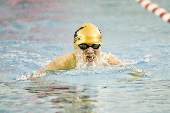 KLM_DHS Swim_01202011-041