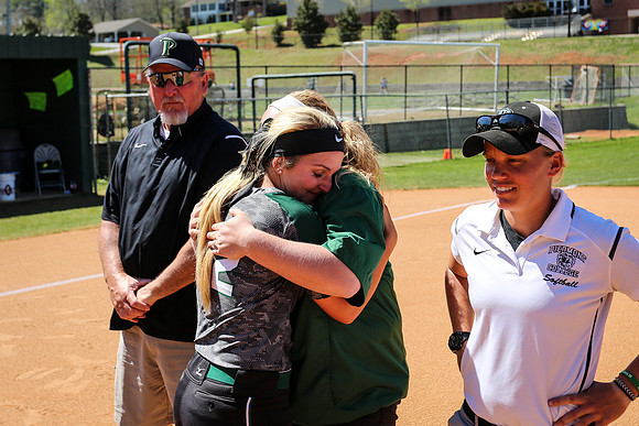 SrSoftball_04022017_KarlLMoore-21