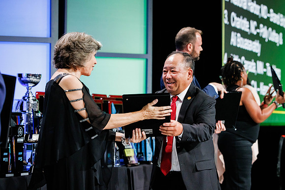 AwardsGala_07292022_KarlLMoore-275