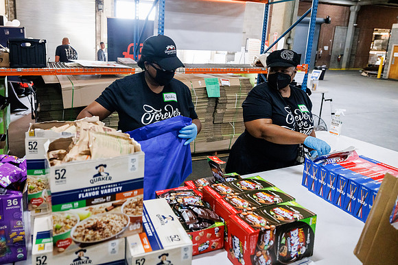 HandsOnATL_09262022_KarlLMoore-75