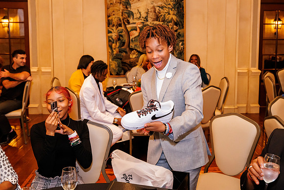CelebrationDinner_10042022_KarlLMoore-152