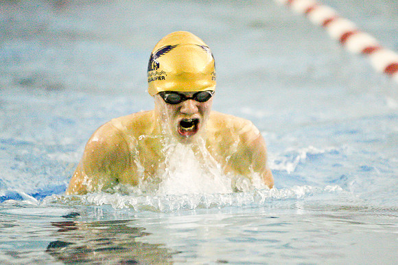 KLM_DHS Swim_01202011-043