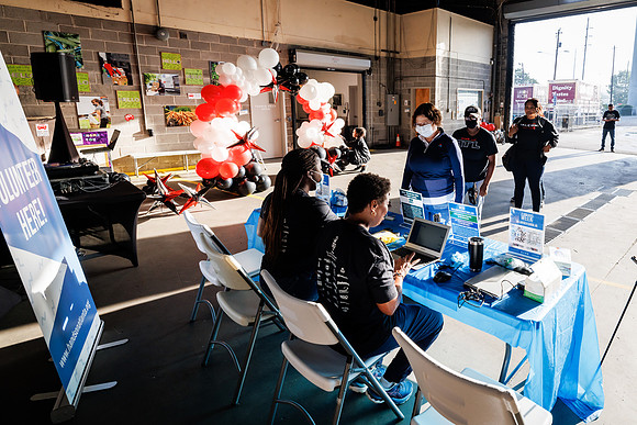 HandsOnATL_09262022_KarlLMoore-3