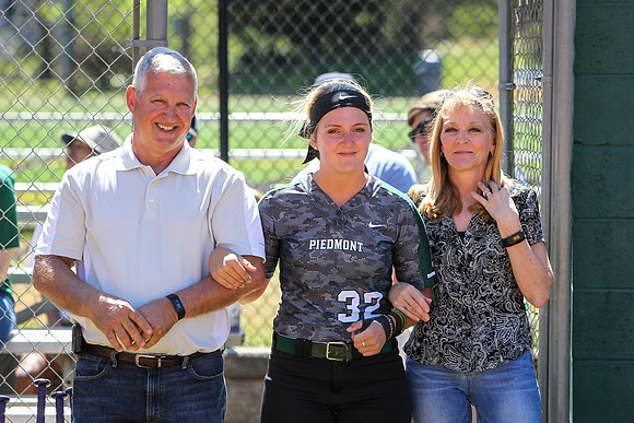 SrSoftball_04022017_KarlLMoore-16