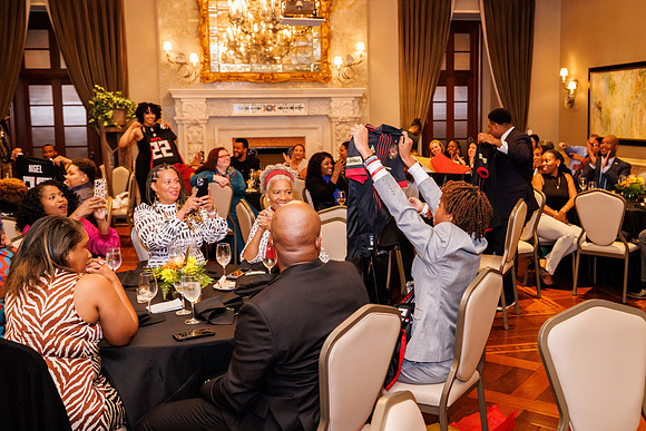 CelebrationDinner_10042022_KarlLMoore-148