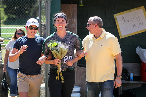 SrSoftball_04022017_KarlLMoore-4